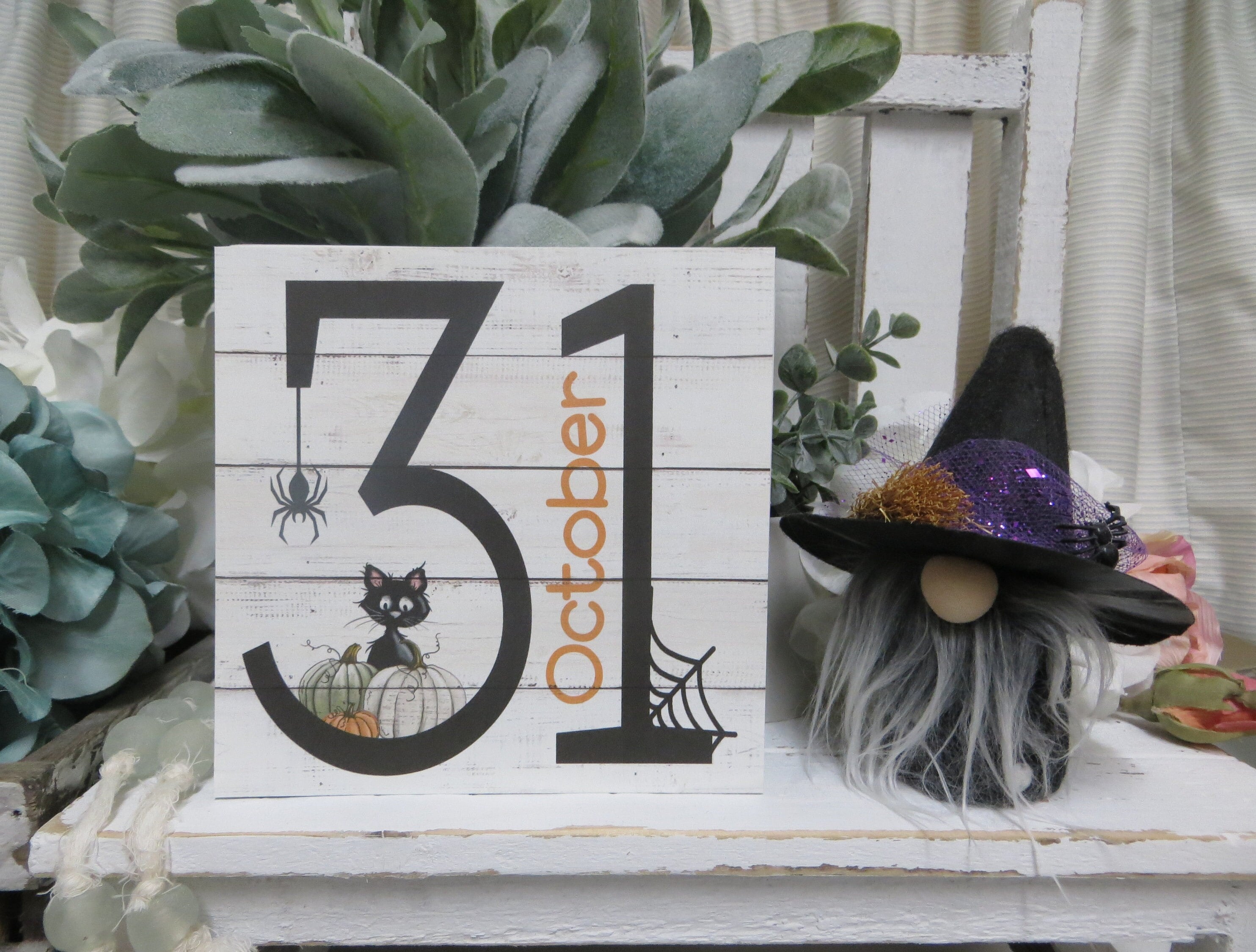 Fall Home Decorations - Tiered Tray Halloween Sign