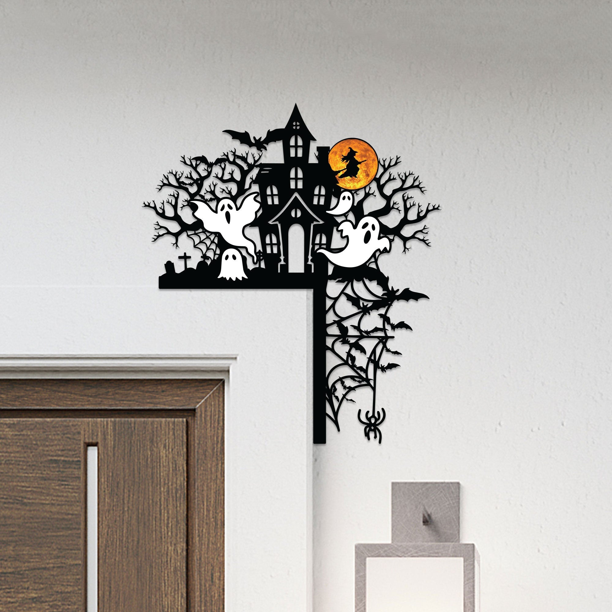 Haunted Mansion with Ghost Door Topper